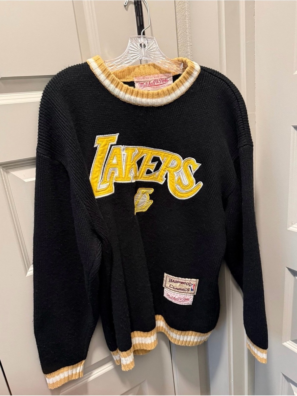 Vintage Mitchell & Ness Los Angeles Lakers Men’s Hardwood Classic Sweater